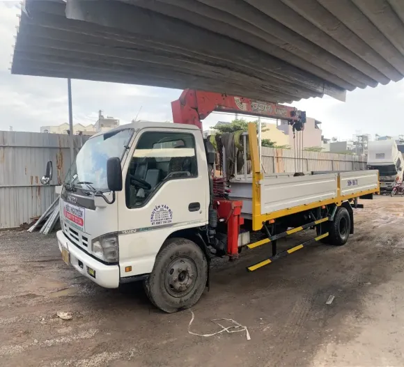 Thuê xe cẩu 10 tấn chở máy biến áp | Vận Tải Hữu Nguyên